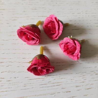 petite rose en tissu 20mm rouge